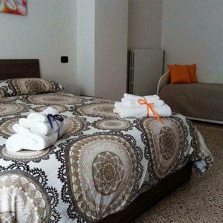 B&B Malaga Salerno Luaran gambar