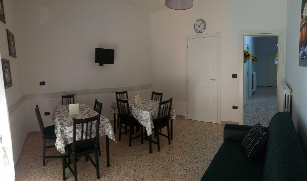 B&B Malaga Salerno Luaran gambar