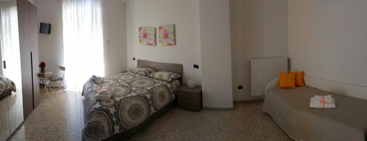 B&B Malaga Salerno Luaran gambar